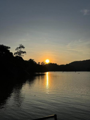 Thomasha Homestay & Diyaluma Falls Tour